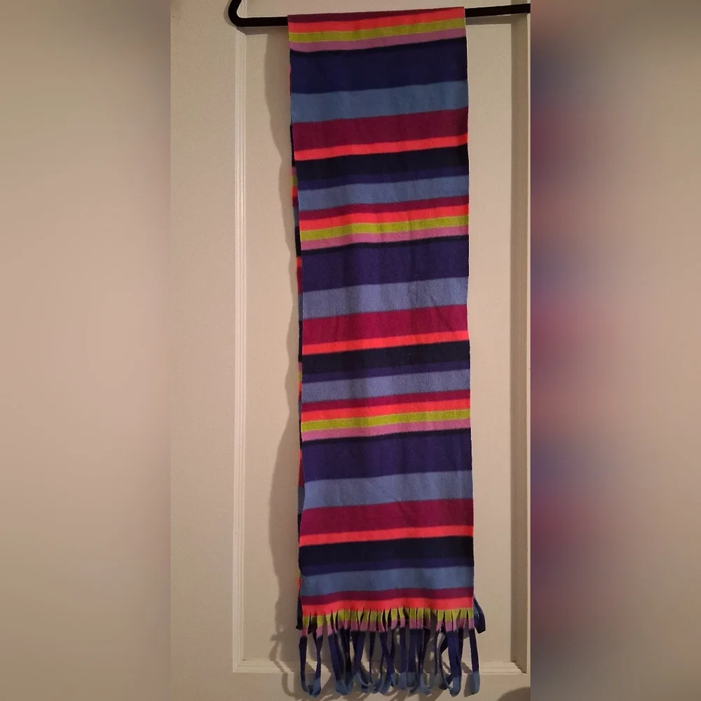 Old Navy Scarf in Stripes